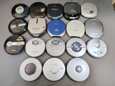 Sony CD Disc Portable Music Player Discman Walkman 《 $70 EACH 》 All have been Tested and working Com...