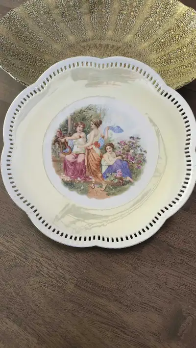 Assiette vintage de collection, View more