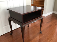 Side Table/TV Stand