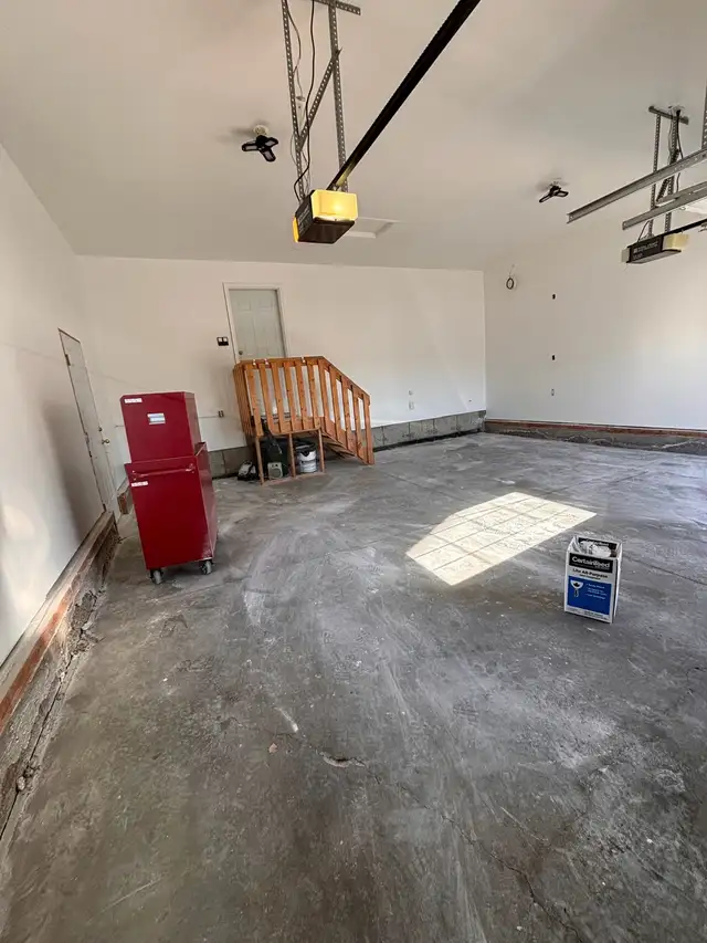 Drywall , Taping , Painting in Renovations, General Contracting & Handyman in Saskatoon - Image 11