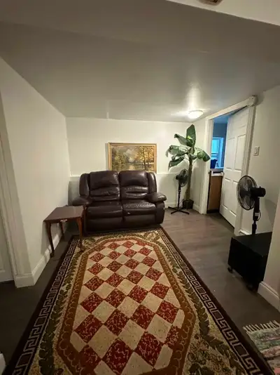 3min walk to bus stop, 10min walk King George Station. This cozy and functional private room offers...