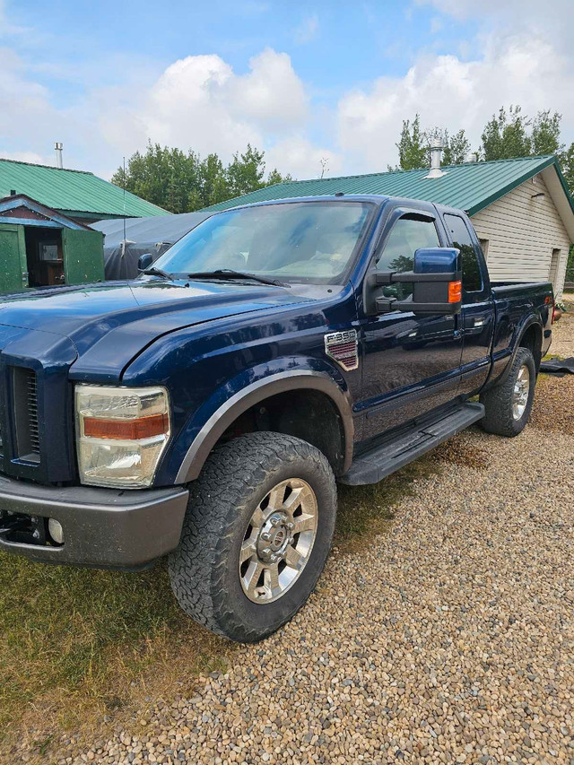 2008 Ford F350 6.4L Powerstroke Supercab in Cars & Trucks in Red Deer - Image 2