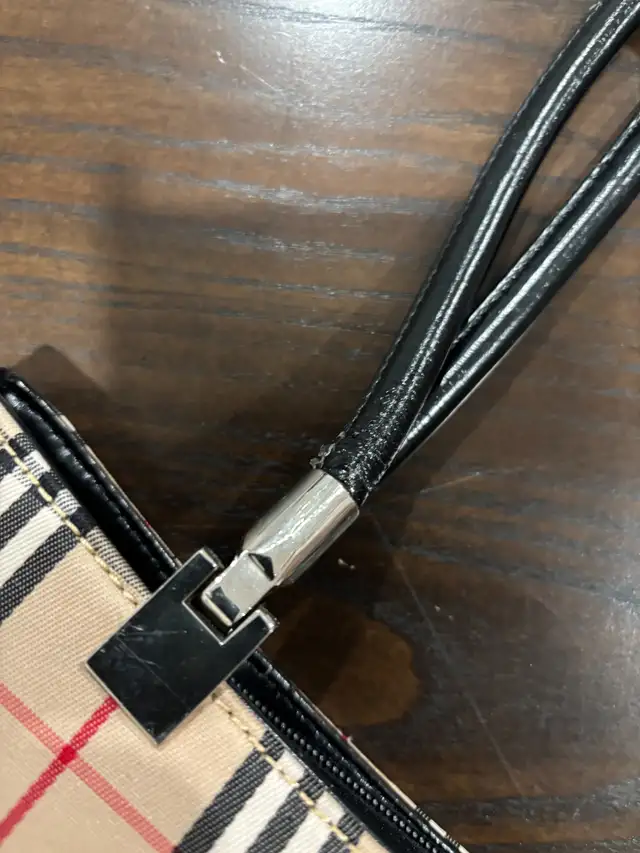 Burberry Handbag in Women's - Bags & Wallets in London - Image 8