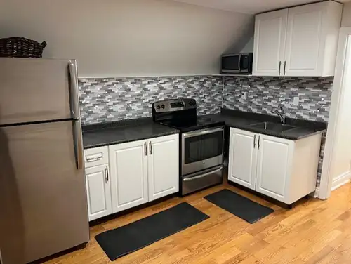 We are offering a Bright and cozy 2nd floor, 1 bedroom unit for rent. Smoke free, quiet and clean. T...