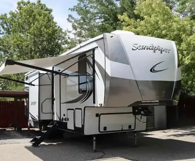Asking $74,900 Financing available!!! The 2023 Forest River Sandpiper 3660MB is a premium, family-fr...