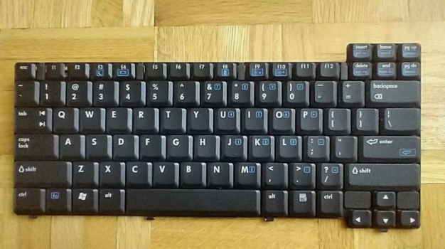 Genuine HP Compaq NC6120 laptop keyboard 365485-001 in Mice, Keyboards & Webcams in City of Montréal - Image 2