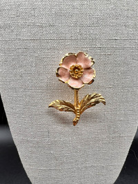 GOLD TONE Pink Enamel Flower Pin