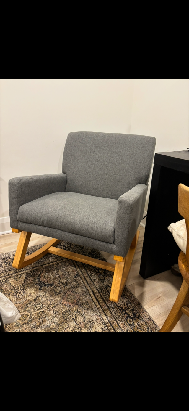 Wooden Base, cushioned top - Blue/Grey rocking chair in Chairs & Recliners in Ottawa - Image 3
