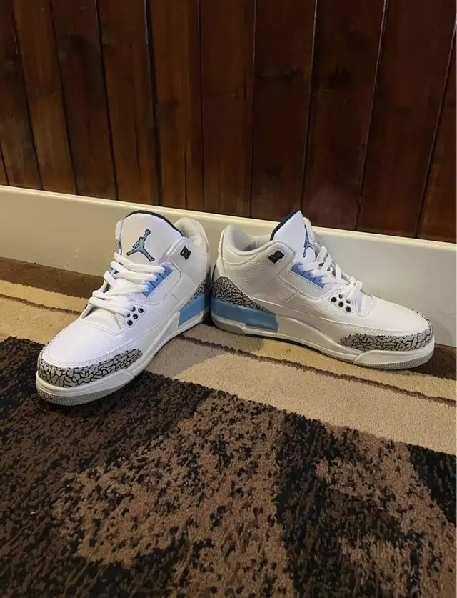 Jordan 3 Retro UNC  in Men's Shoes in City of Toronto - Image 4