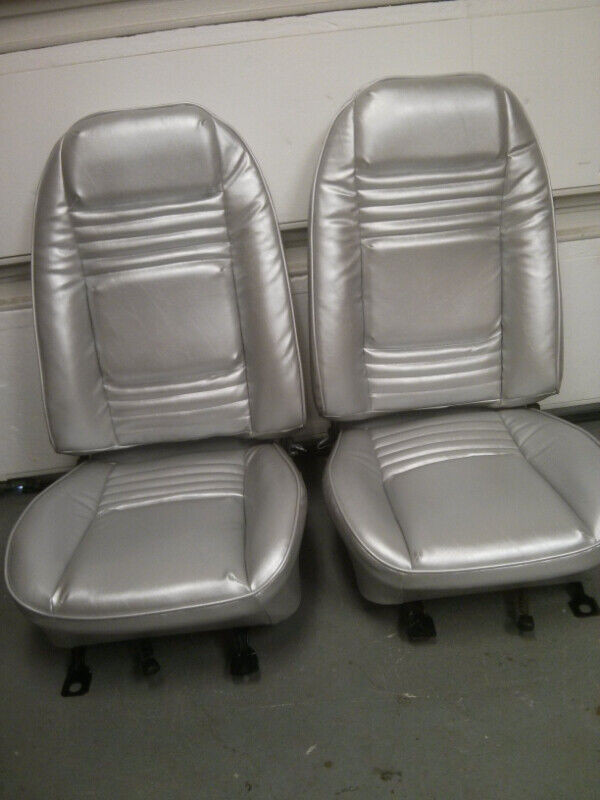 Auto, Marine, Home and RV Upholstery in Auto Body Parts in Windsor Region - Image 4