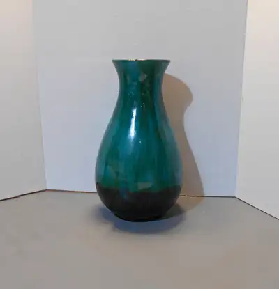 Large Vintage Blue Mountain Pottery Vase - Hallmarked. This is a big one! Over one foot high - 13" !...