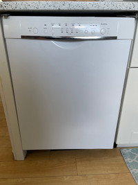 Bosch dishwasher. Please read ad. 