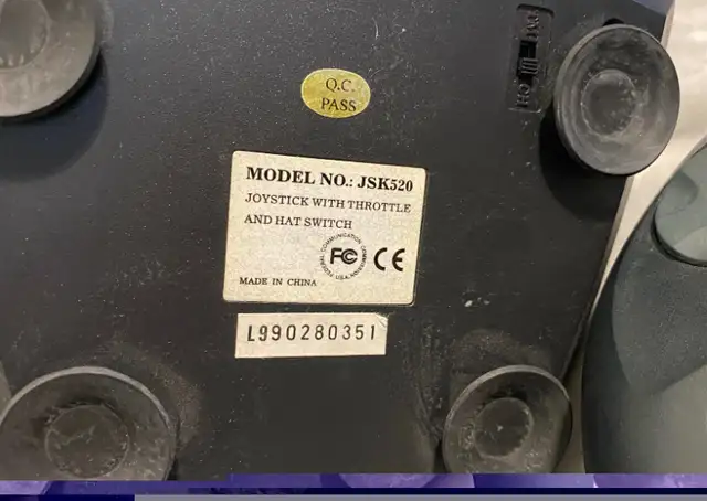 PC Concepts firestick / controllers (vintage - date from 1990's) in Older Generation in City of Montréal - Image 6