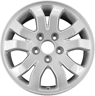 I need one factory 16" aluminum wheel to replace a damaged one for my '06 Honda CR-V. Call or text K...