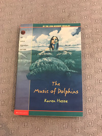 Book - The Music of Dolphins - Livre