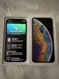 Unlocked Like New iPhone XS 256 GB silver with box 