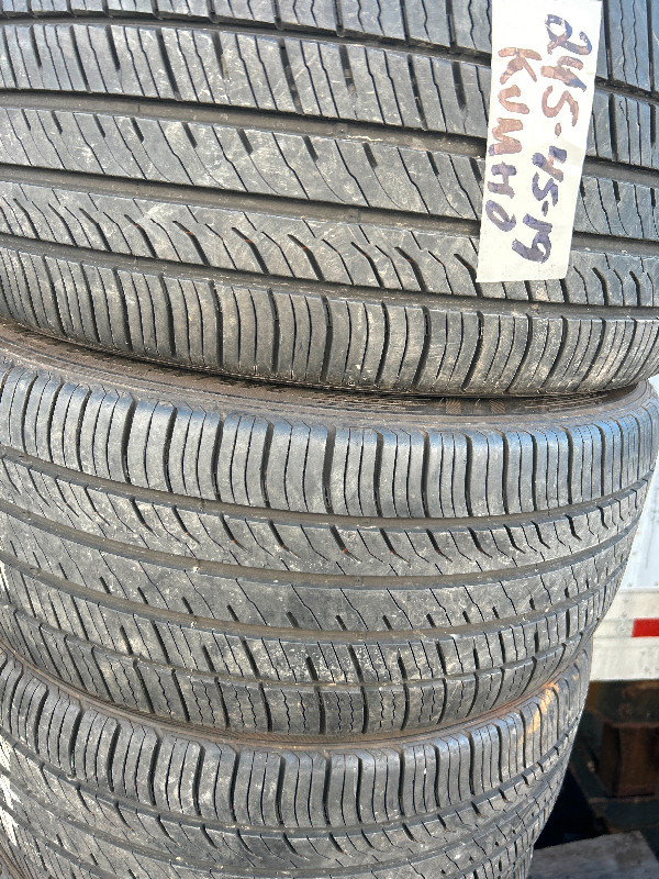 245/45r19 x 2 pneus été in Tires & Rims in West Island