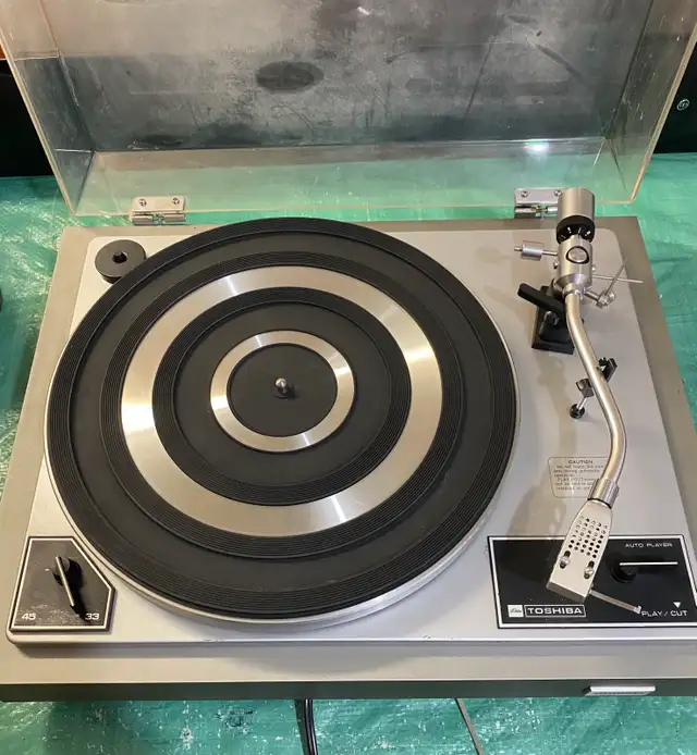 TOSHIBA VINTAGE TURNTABLE | Stereo Systems & Home Theatre | City of ...