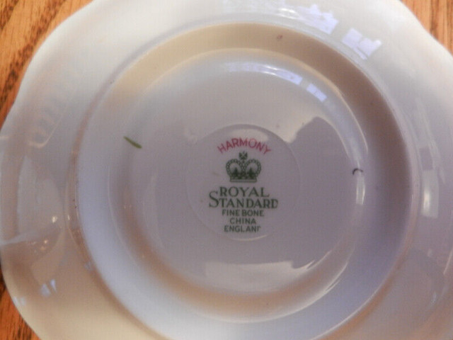 Royal Standard “Harmony” Finebone China in Arts & Collectibles in Edmonton - Image 3