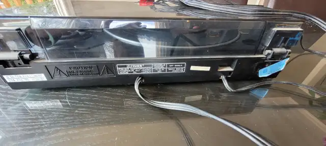 Turntable Fisher Studio Standard  MT 225 A in General Electronics in Oshawa / Durham Region - Image 8