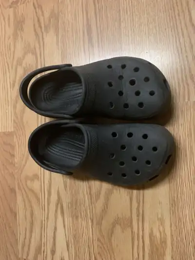 Crocs Black Women Size 8 Men size 6.5