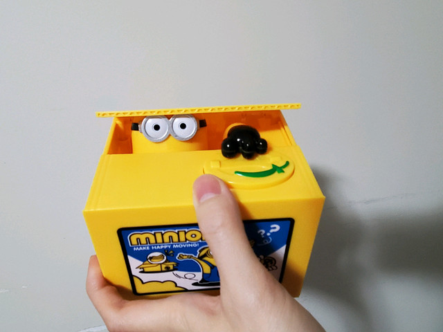 Minion Despicable Me Electronic Coin Bank Savings Toy in Toys & Games in Markham / York Region