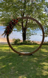 Event -wooden circular arch (wedding)