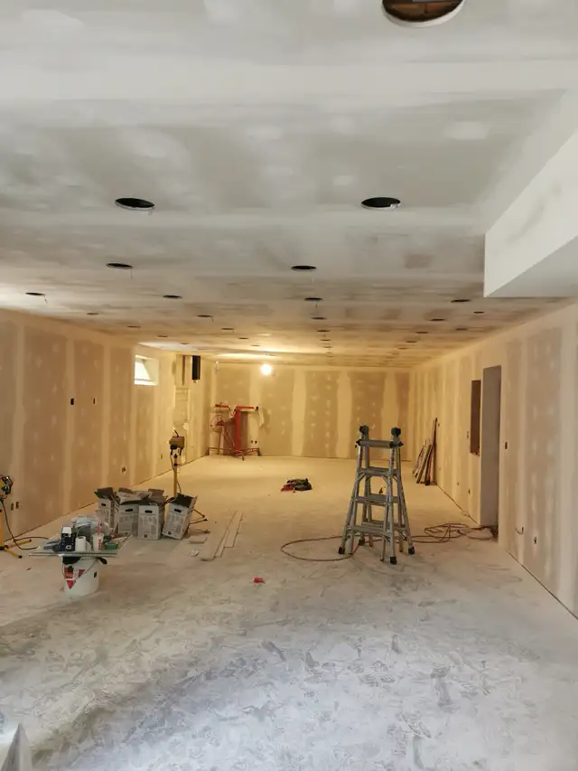 renovation services drywall,framing,flooring,tape,mud,painting in Renovations, General Contracting & Handyman in Winnipeg - Image 7