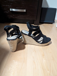 Chelsea Wedge Sandals Size 9