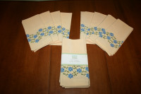 12 NEW Martha Stuart Napkins $5.00