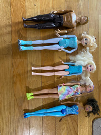 Barbies and clothes 