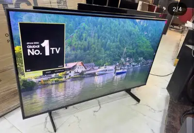 Samsung Qled 50" Tizen SmartTV. LED 4K Samsung Tv Plus. Barely u, View more
