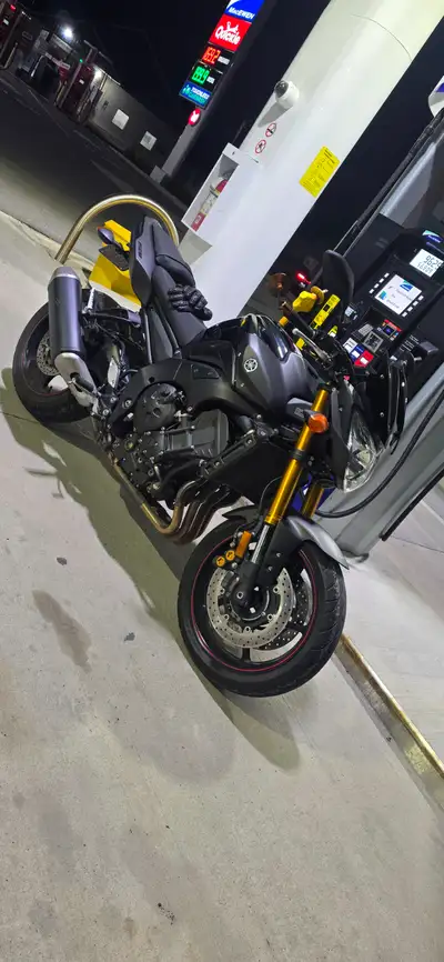 URGENT SALE: 2013 Yamaha FZ8 – Only 16000 km – Excellent Condition (Moving Sale)Description:Very urg...