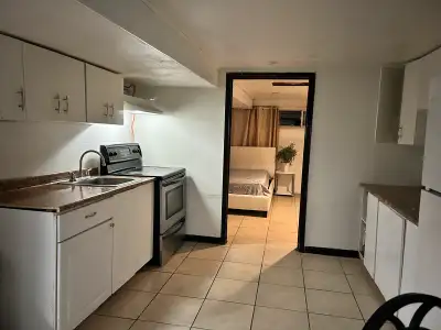 2BHK Basmenet in Hamilton
