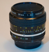 Nikon 55mm f3.5 Micro lens