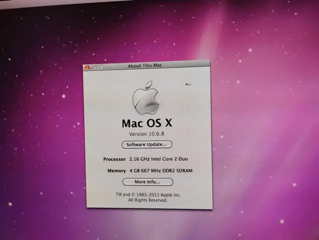 Apple IMAC 20 inch Intel core 2 Duo 2.16 60GB Snow Leopard in Desktop Computers in City of Montréal - Image 4