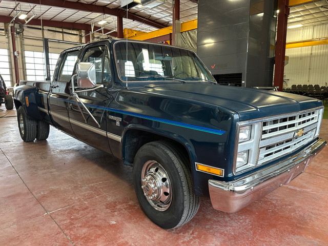 1987 Chevrolet C30 dually Crew cab  in Classic Cars in Fort St. John