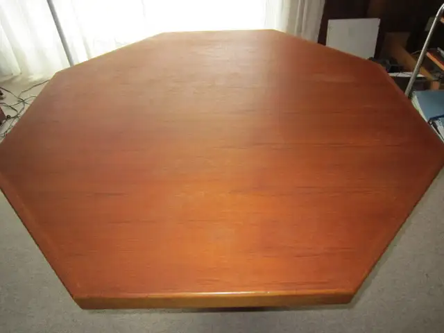 Octagonal Teak Table in Dining Tables & Sets in City of Toronto - Image 3