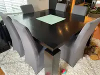 table de cuisine carré (60 pouces) avec 8 chaises