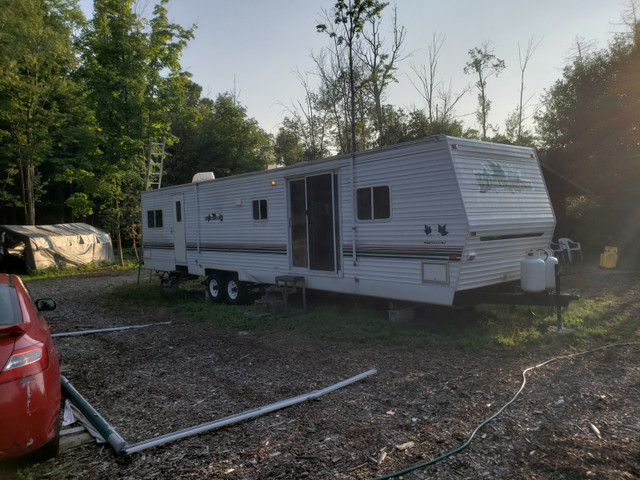 2003 Fleetwood Wildernessl 39' in Travel Trailers & Campers in Oshawa / Durham Region - Image 2