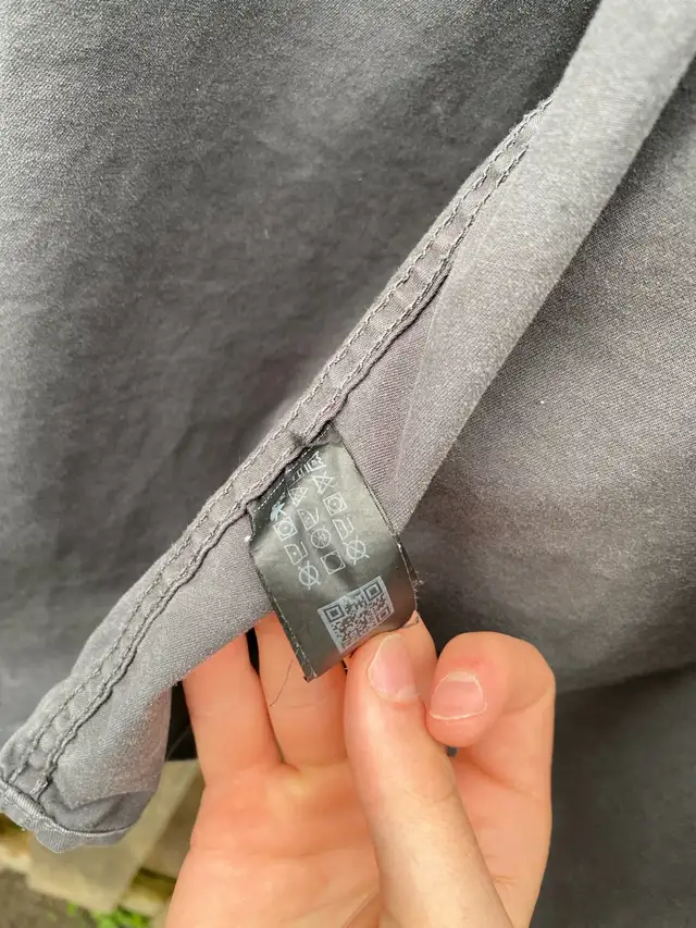 Men's ZARA Grey Long-Sleeve Button-Down in Men's in Ottawa - Image 3