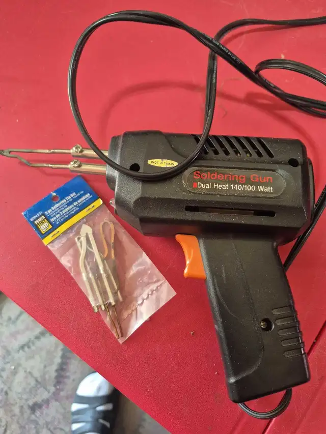 soldering gun in Hand Tools in Oshawa / Durham Region - Image 4