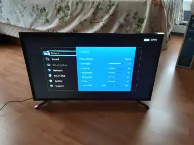 Samsung 32" 1080p LED/LCD TV $100, View more
