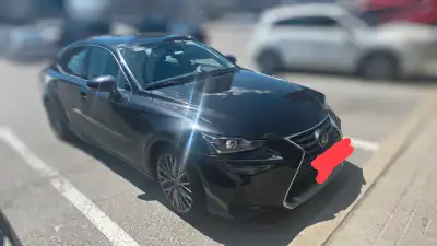 Is 300 lexus awd 75k