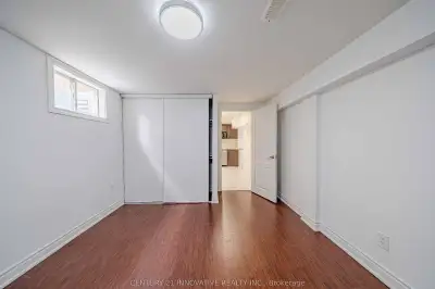 1bedrooms basment for rent centennial toronto university