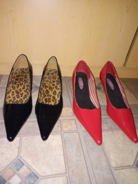 souliers à talons hauts rouge ou noir