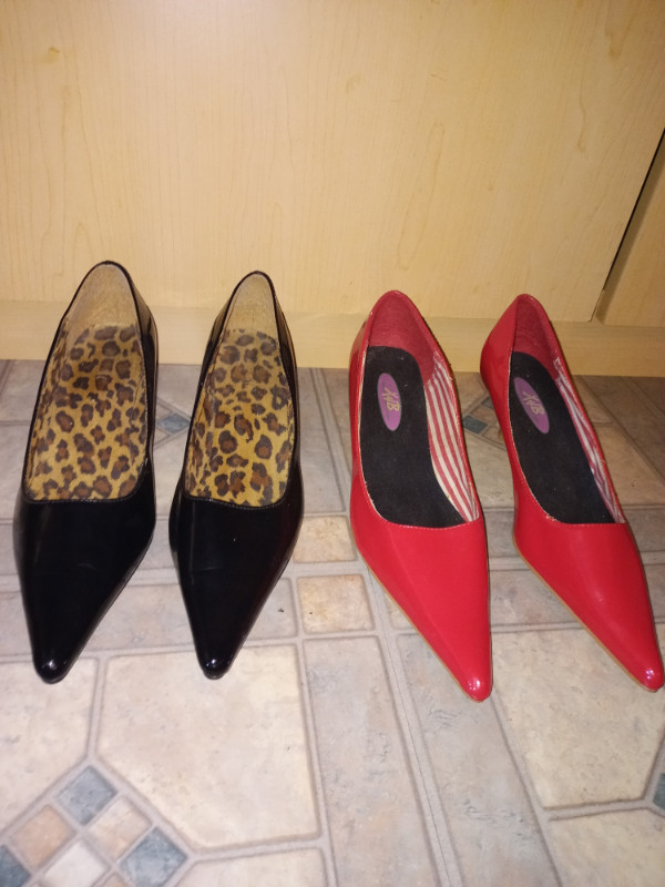 souliers à talons hauts rouge ou noir dans Femmes - Chaussures  à Ville de Montréal