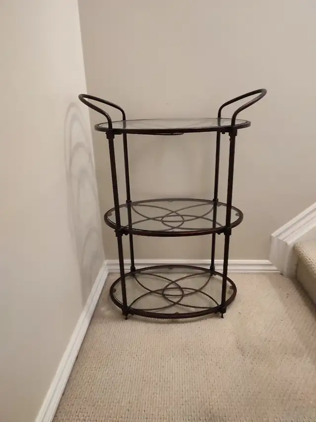 Display Shelving Unit in Hutches & Display Cabinets in City of Toronto - Image 3
