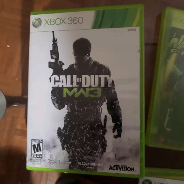 Xbox 360. used. 2 controllers. 10 games.  in Sony Playstation 3 in City of Toronto - Image 6