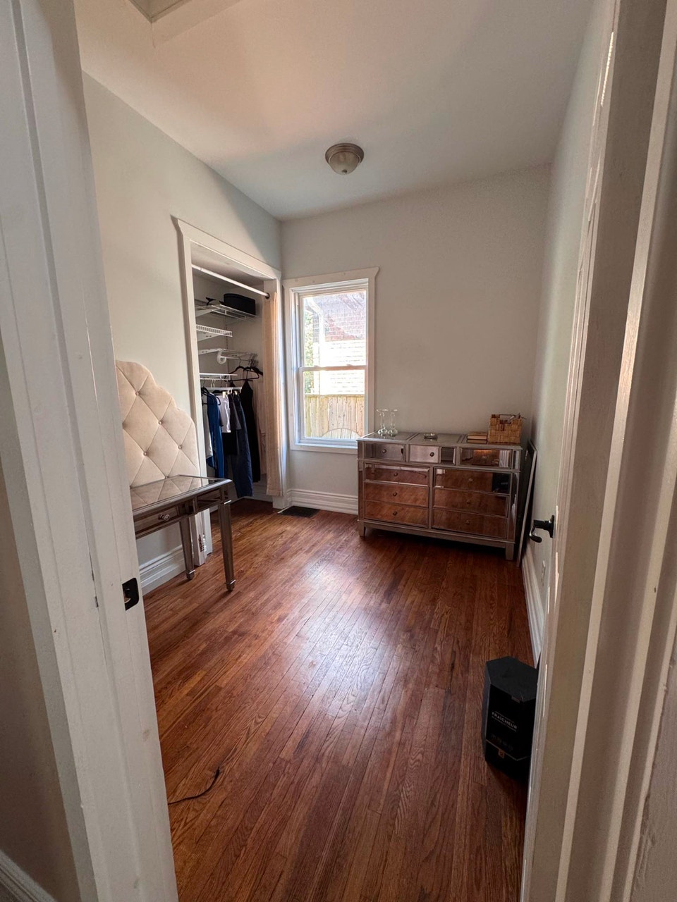 2+1 Bedroom in Blackfriars Neighbourhood Available in December 5